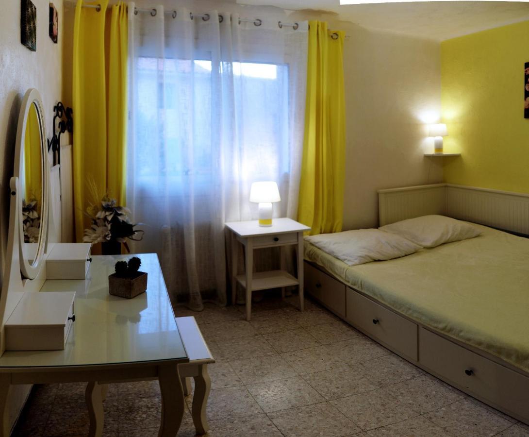 Mas Montebello Rigarda Esterno foto